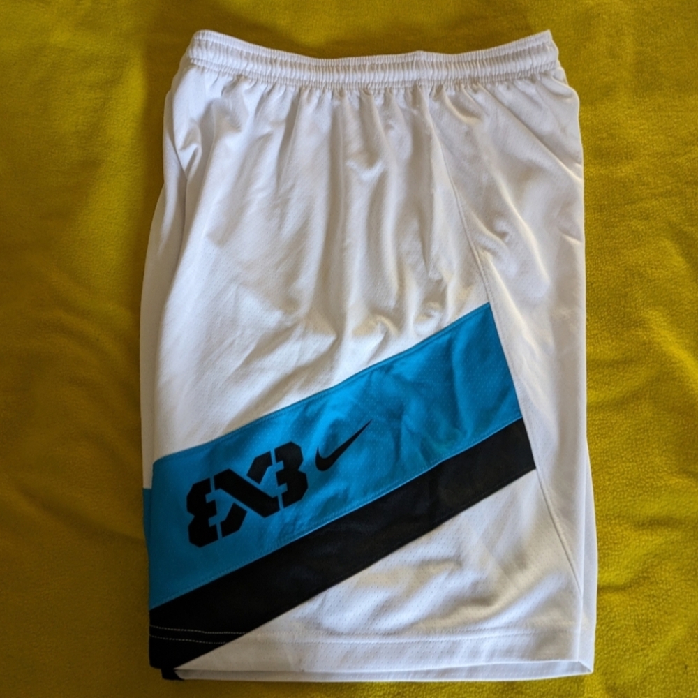 Nike Made in USA FIBA Men Large White and Blue Shorts New With No Tags 052025 - Picture 9 of 9